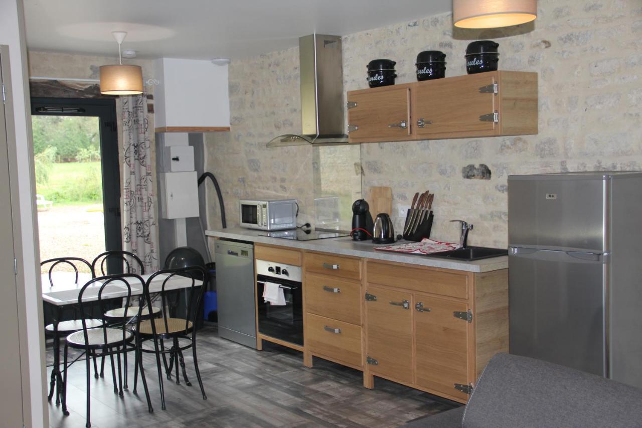 Logis Du Grand Pin Apartment Saint-Martin-des-Entrees Luaran gambar
